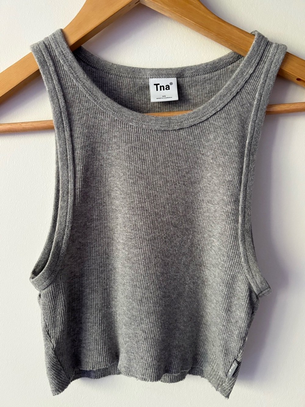 Aritzia TNA Homestretch Ribbed Crew Cropped Racer Tank Size XS Heather Grey